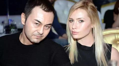 Serdar Ortaç'ın eski eşi Chloe Loughnan boşanma  .